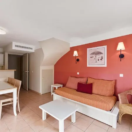 Apartment Le Hameau De La Pinede - Maeva *